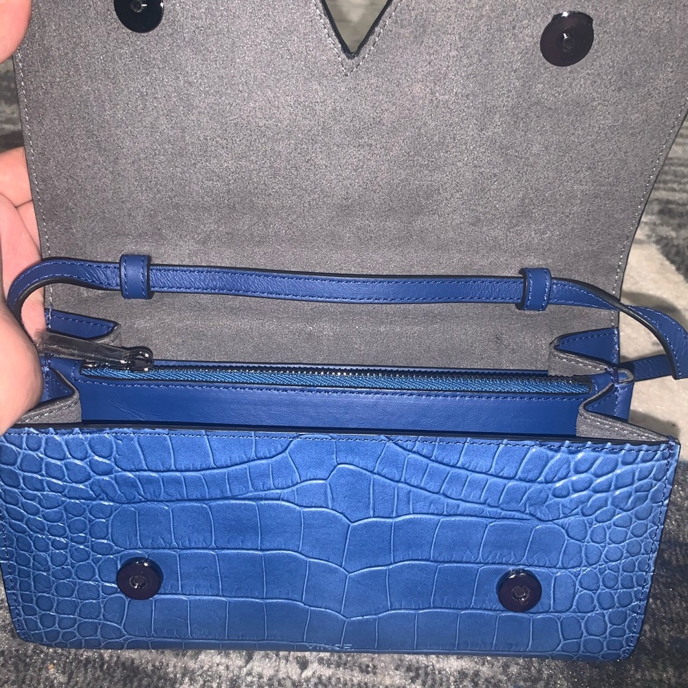 VINCE Croc Embossed Leather Crossbody Bag - Picture 3 of 5